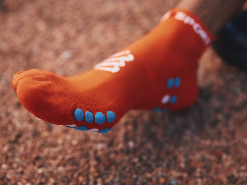 Compressport Pro Racing Socks v4.0 Run Low - Image 11