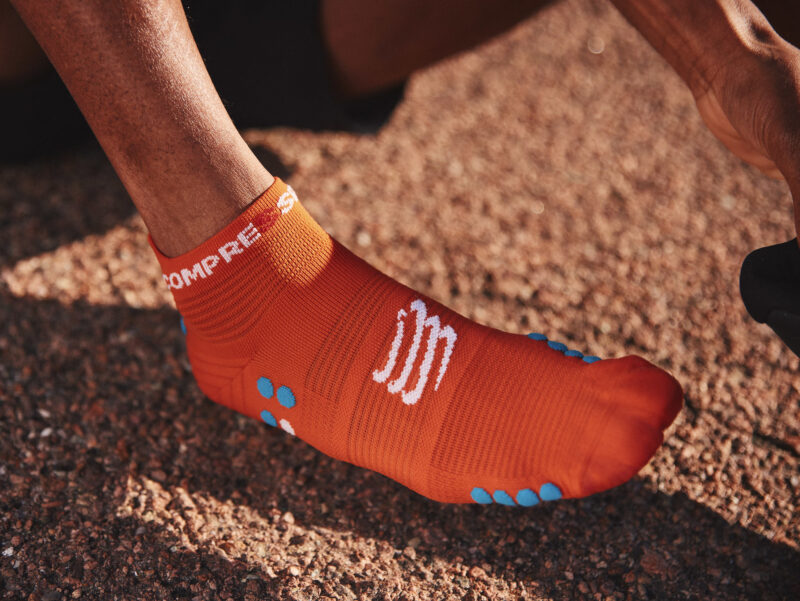 Compressport Pro Racing Socks v4.0 Run Low - Image 8