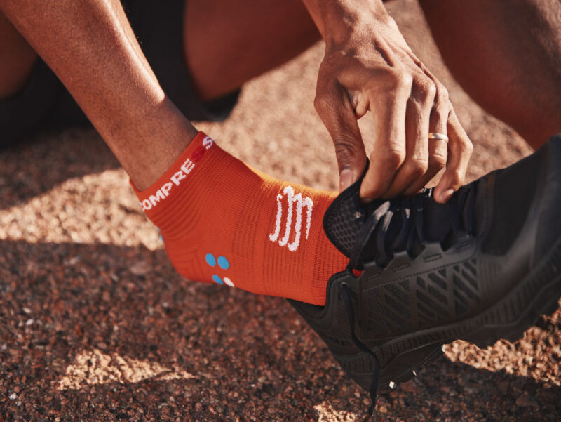 Compressport Pro Racing Socks v4.0 Run Low - Image 9