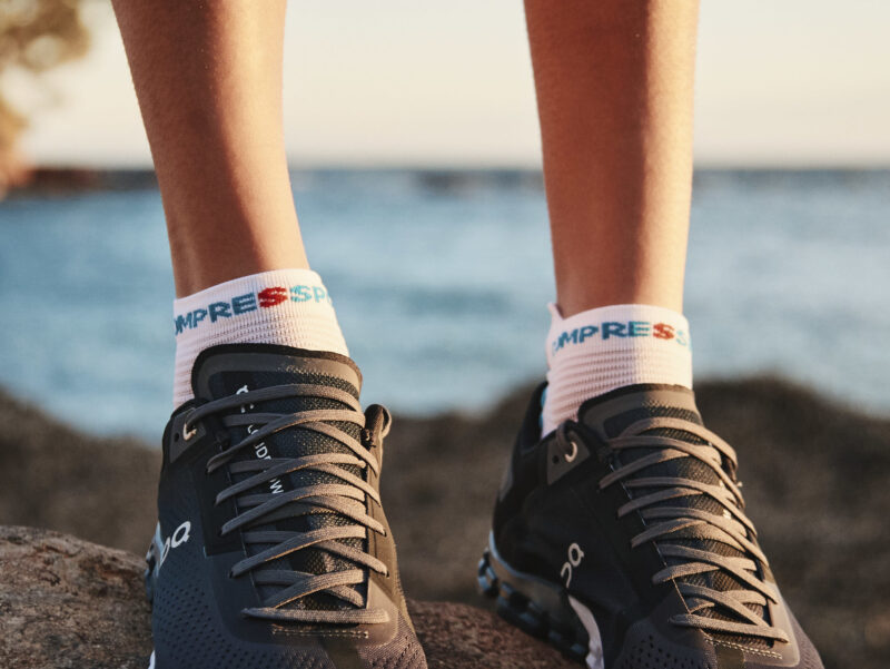 Compressport Pro Racing Socks v4.0 Run Low - Image 24