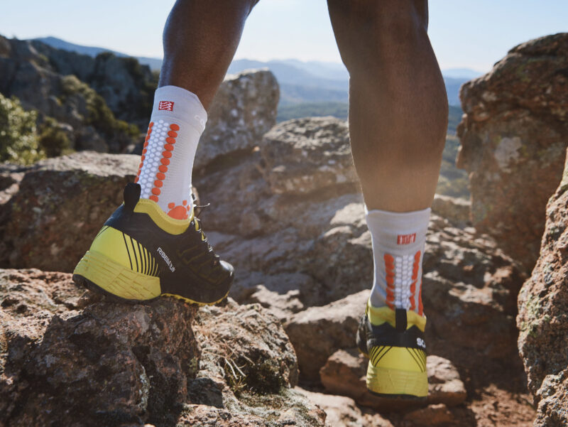 Compressport Pro Racing Socks v4.0 Trail - Image 4