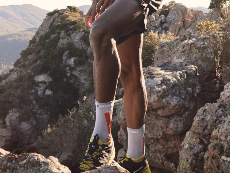 Compressport Pro Racing Socks v4.0 Trail - Image 2