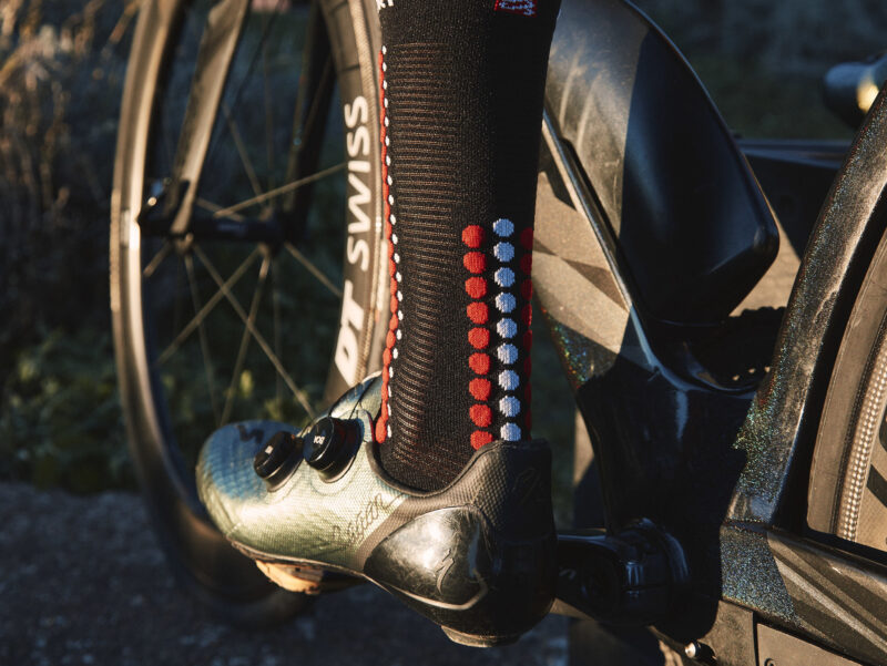 Compressport Pro Racing Socks v4.0 Bike - Image 3