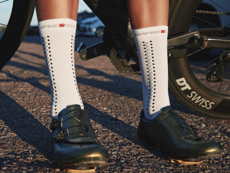 Compressport Pro Racing Socks v4.0 Bike - Image 16