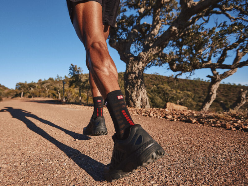 Compressport Pro Racing Socks v4.0 Ultralight Run High - Image 4