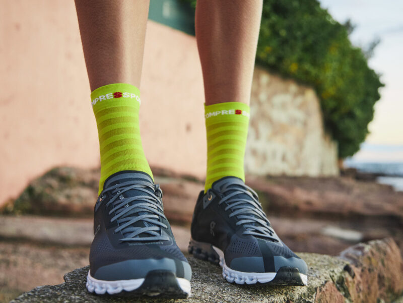 Compressport Pro Racing Socks v4.0 Ultralight Run High - Image 10