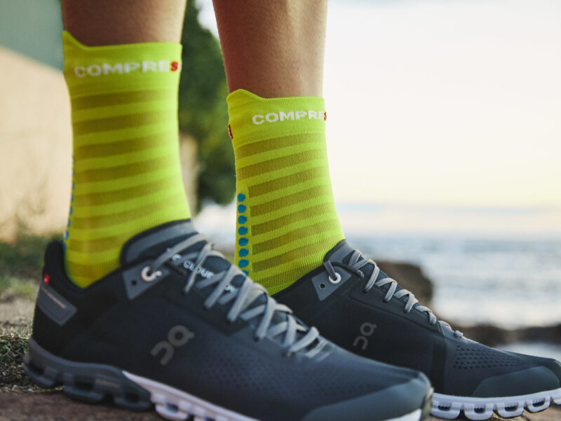 Compressport Pro Racing Socks v4.0 Ultralight Run High - Image 8