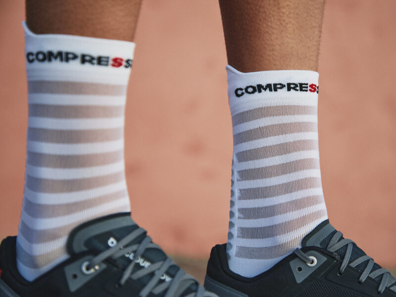 Compressport Pro Racing Socks v4.0 Ultralight Run High - Image 13