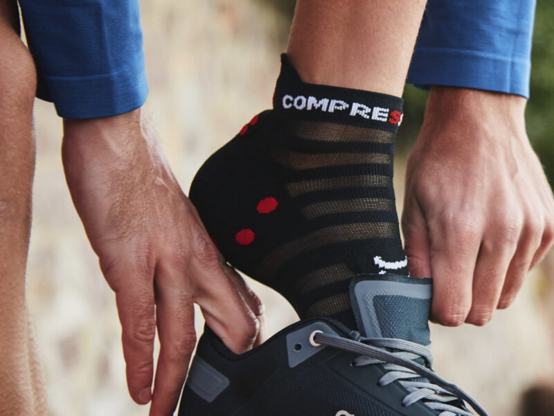 Compressport Pro Racing Socks v4.0 Ultralight Run Low - Image 3