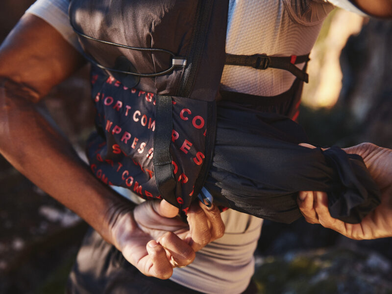 Compressport UltRun S Pack Evo 15 Black - Image 6