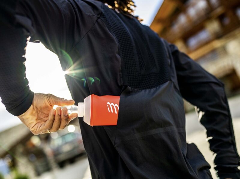 Compressport Hurricane Windproof Jacket Black Men - Image 11