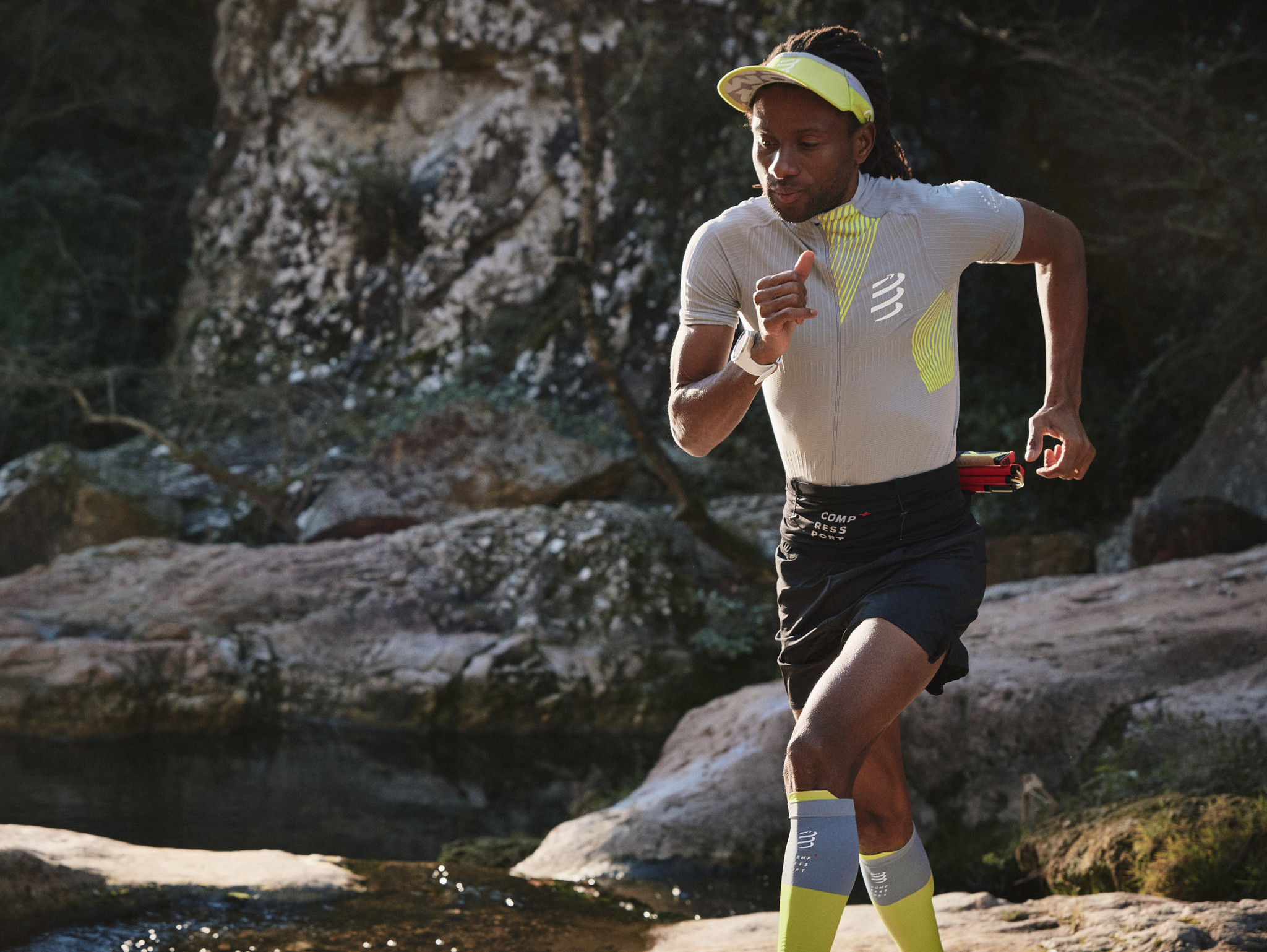 Compressport Free Belt Pro Hip Band With Loops Black - Image 10